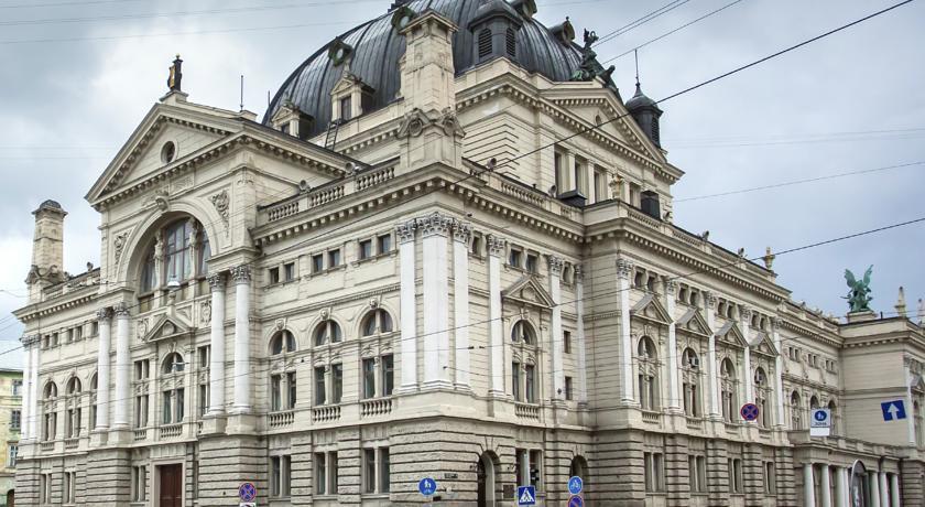 Стильні Апартаменти Львів Центр Esterno foto